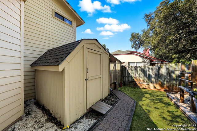 8419 Timber Ml Property Photo 41