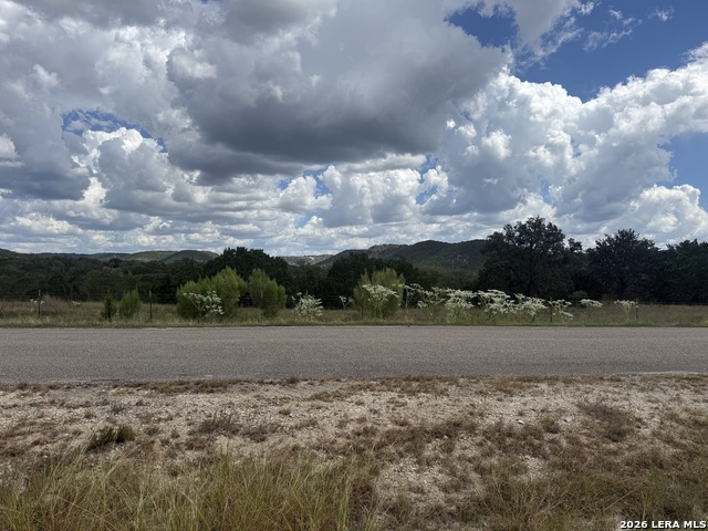 000 Bear Creek Rd Property Photo 3