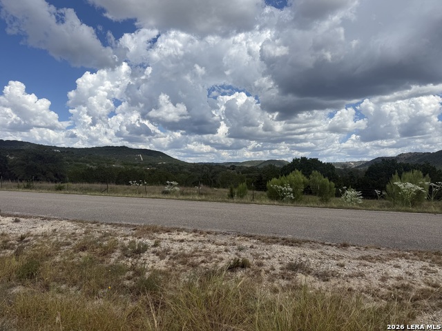 000 Bear Creek Rd Property Photo 4
