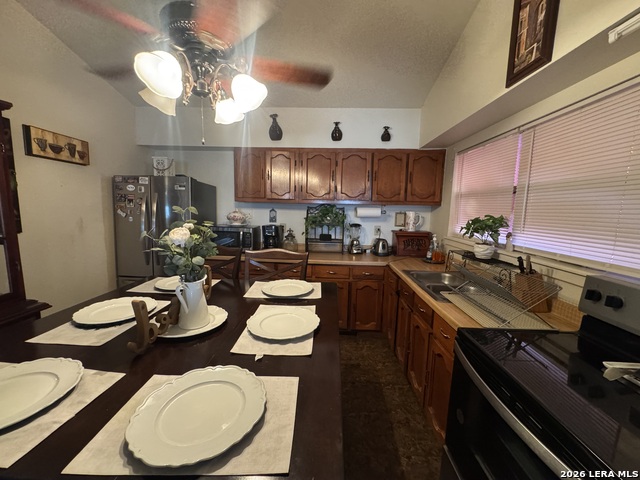 865 Ranchitos Road Property Photo 8