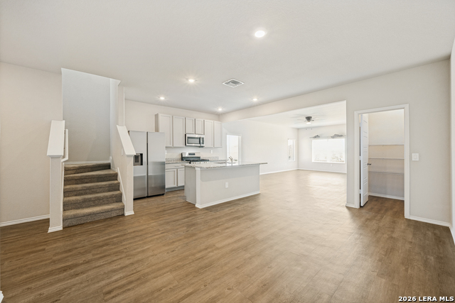 2074 Palmer Pl Property Photo 2