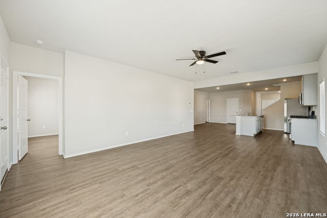 2074 Palmer Pl Property Photo 3