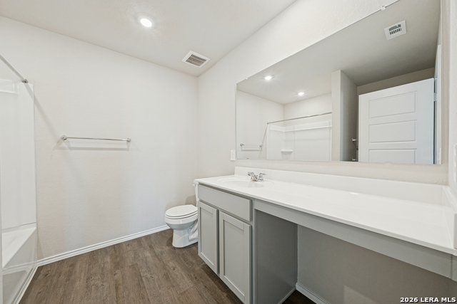 2074 Palmer Pl Property Photo 10