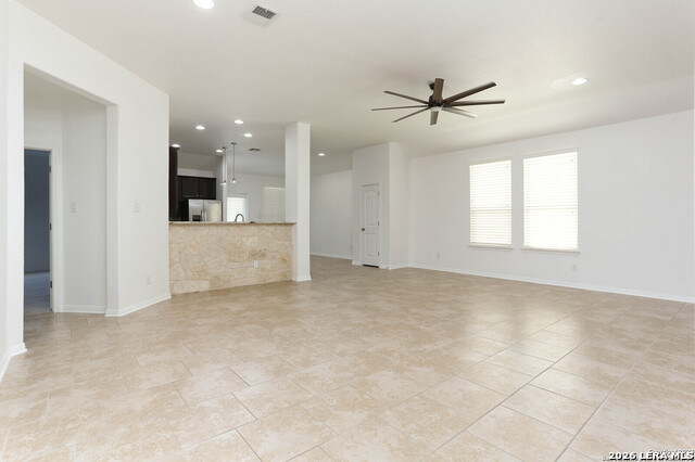22527 Carriage Bush Property Photo 9