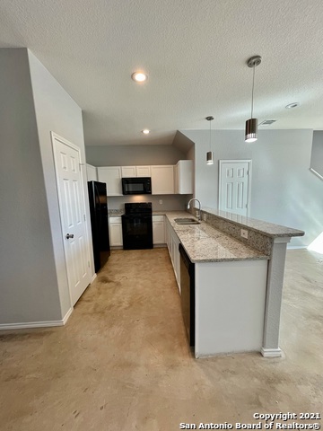 6922 Crestway Rd Property Photo 5