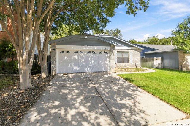 7631 Aspen Park Dr Property Photo 4