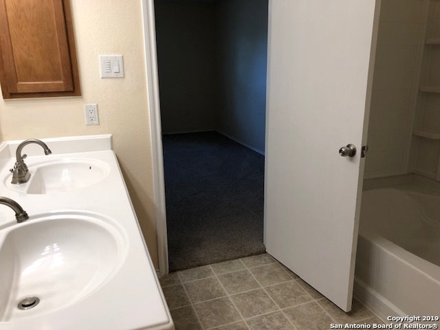 10747 Rivera Cove Property Photo 13
