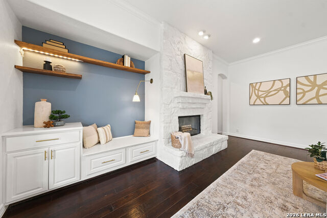 21703 Givenchy Property Photo 13