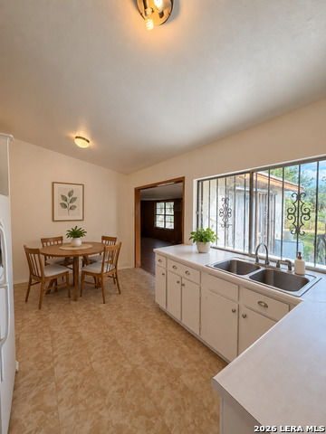 6202 Trail Valley Dr Property Photo 4