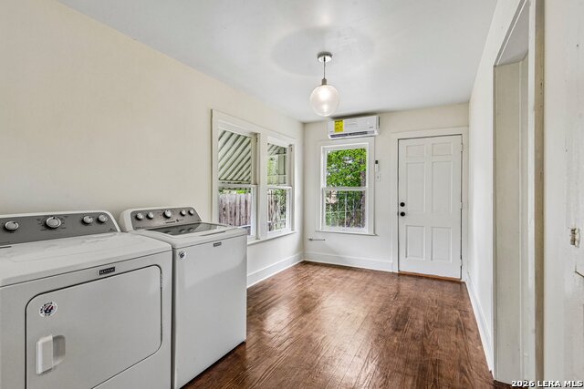 1711 Center Property Photo 21