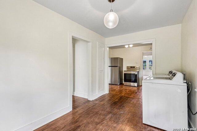 1711 Center Property Photo 22