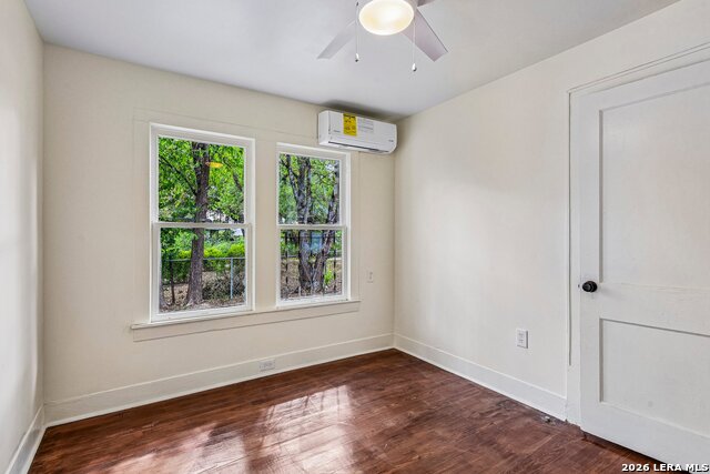 1711 Center Property Photo 28