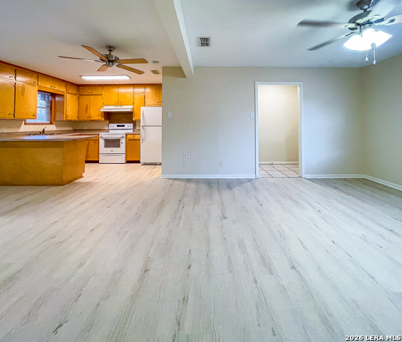 1407 Wren Ln Property Photo 4