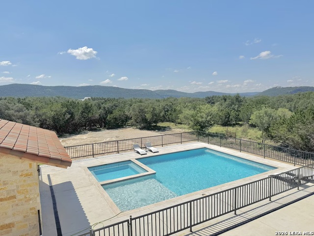 1747 Mountain Valley Dr Property Photo 1