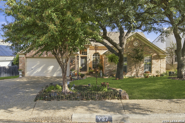 927 Lightstone Dr Property Photo 1