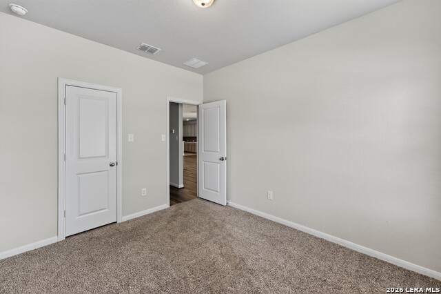 4823 Cambridge Park Property Photo 4