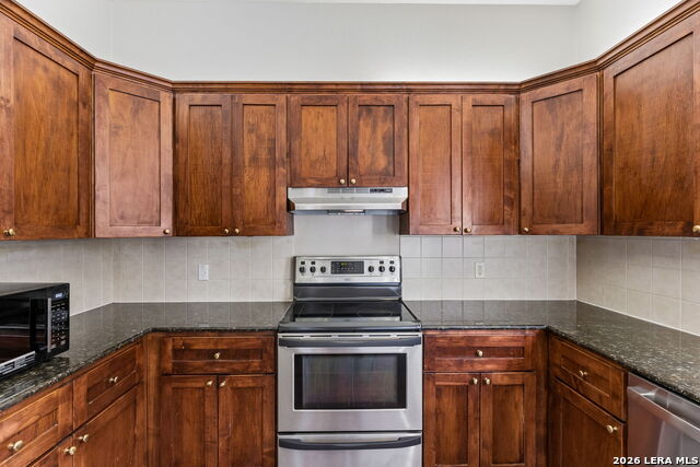 225 E Mulberry Property Photo 11