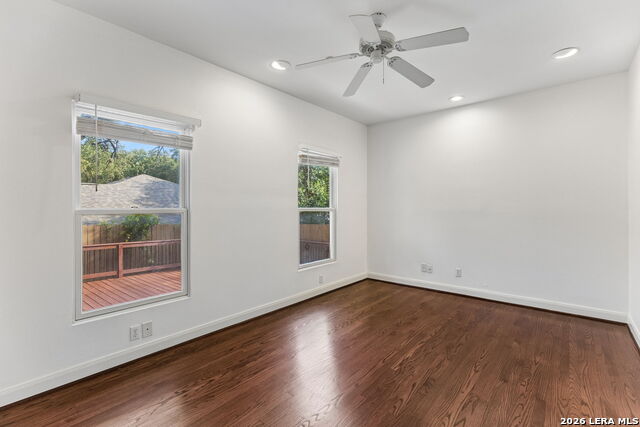 225 E Mulberry Property Photo 20