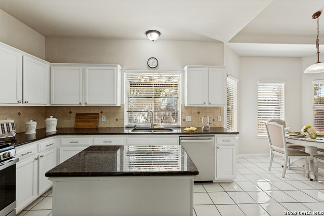 6702 Morning Shadow Ln Property Photo 7