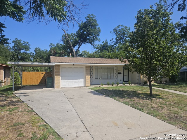 131 Bethany Pl Property Photo 2