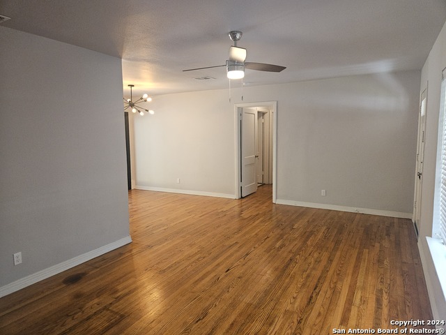 131 Bethany Pl Property Photo 6