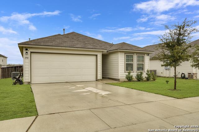 6910 Shiraz Way Property Photo 2