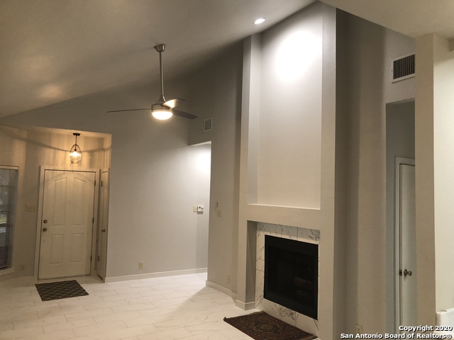 9415 Caen Property Photo 6