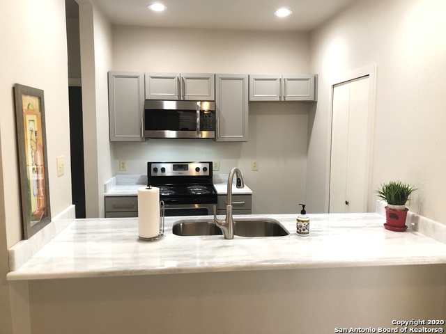 9415 Caen Property Photo 14