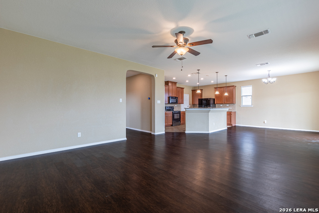 3314 Uresti Flds Property Photo 10