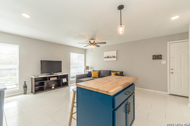 346 Natalen Dr Property Photo 4