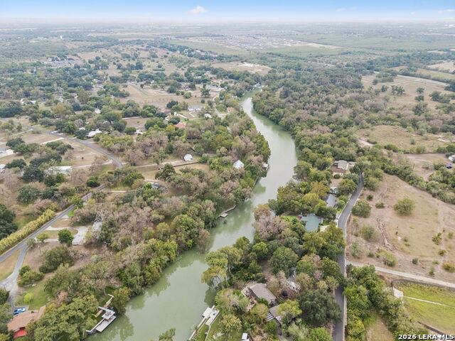 8 River Oak Dr Property Photo 2