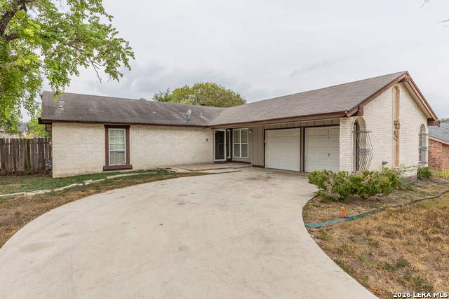 4334 Stockdale St Property Photo 2