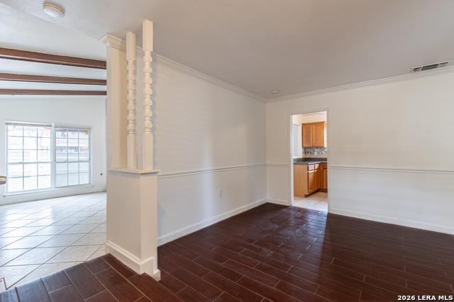 4334 Stockdale St Property Photo 4