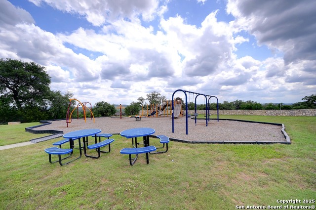 32231 Escarole Bend Property Photo 43