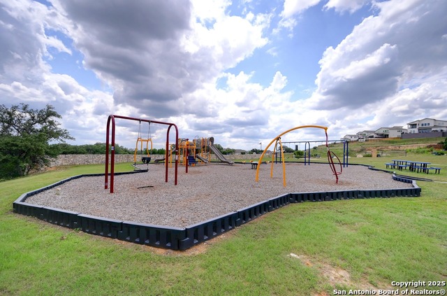 32231 Escarole Bend Property Photo 44