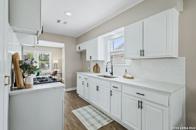2055 E Crockett St Property Photo 6