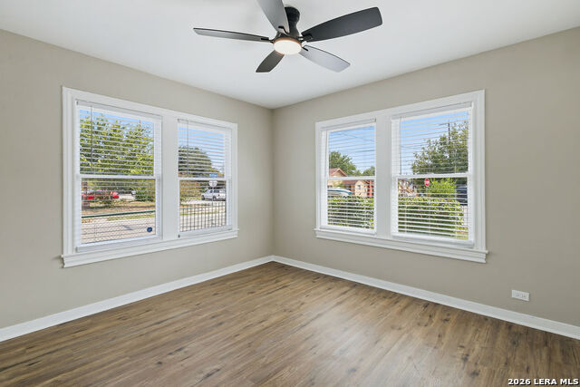 2055 E Crockett St Property Photo 14
