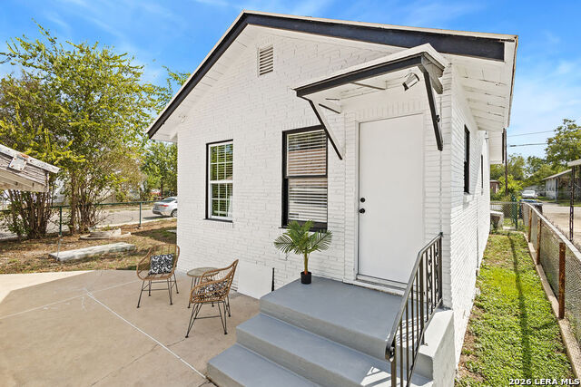 2055 E Crockett St Property Photo 21