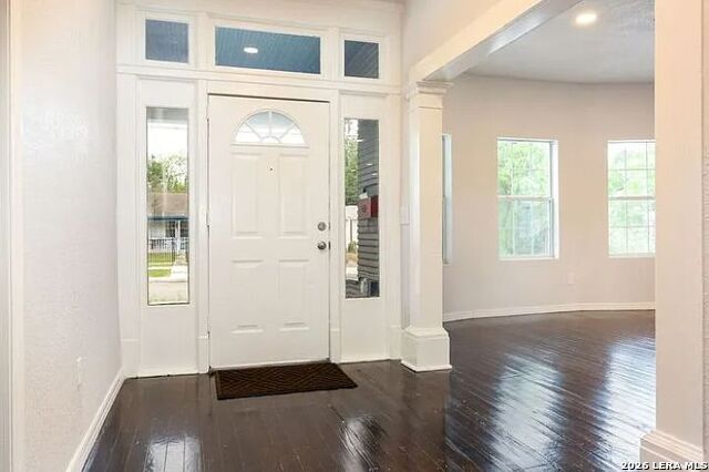 618 Saint James Property Photo 3