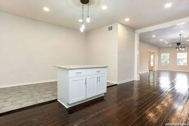 618 Saint James Property Photo 5