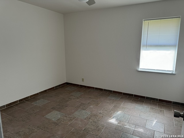 136 Plainview Dr Property Photo 6