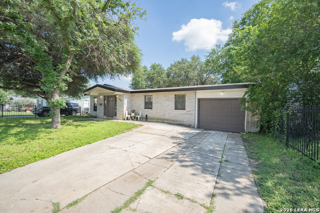 226 Edge Ave Property Photo 1
