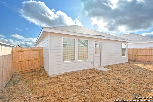 2414 Legends Crk Property Photo 25