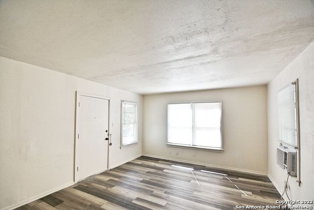 730 Roosevelt St Property Photo 7