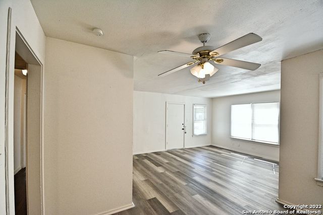 730 Roosevelt St Property Photo 9