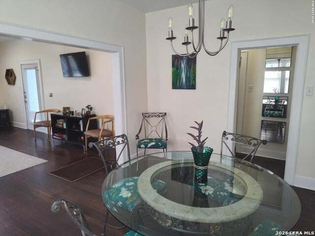 334 Pershing Ave Property Photo 2
