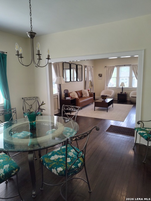 334 Pershing Ave Property Photo 3