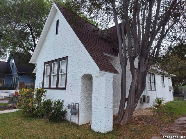 334 Pershing Ave Property Photo 27