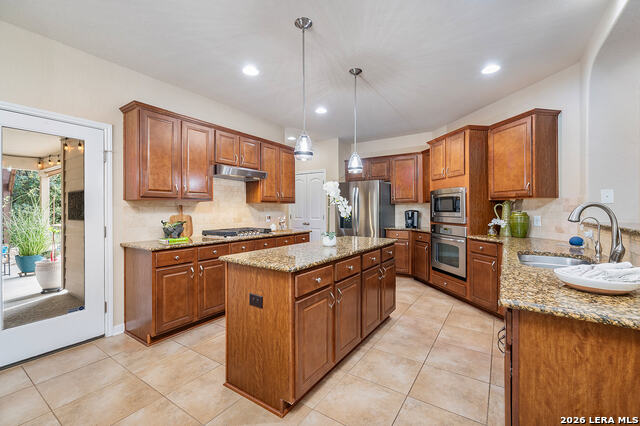 10622 Larch Grove Ct Property Photo 20