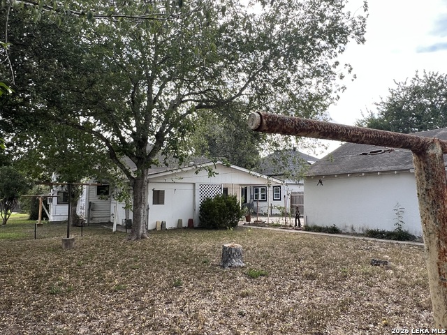320 S 6th St Property Photo 2